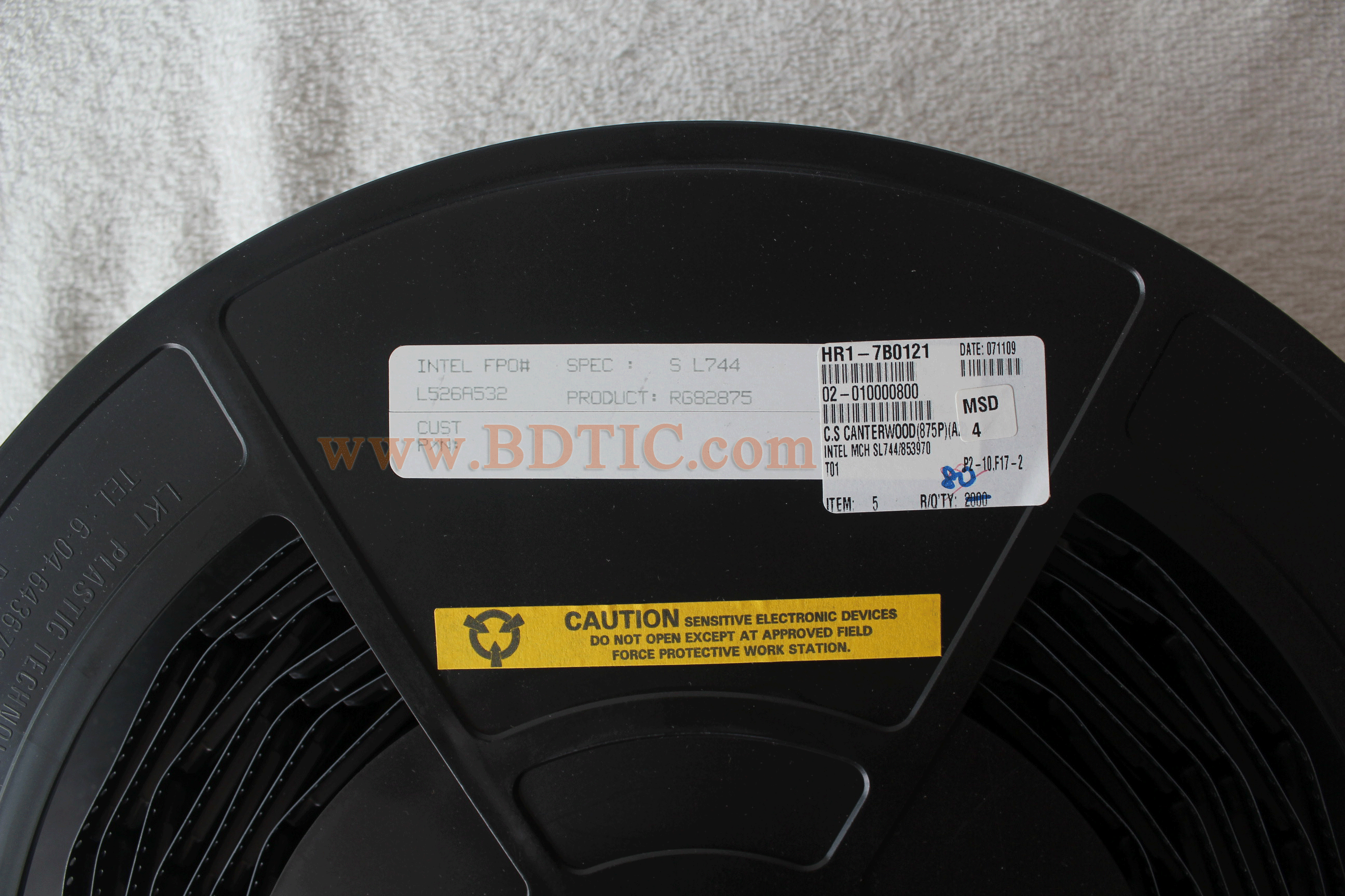 RG82875 S L744 盘装标签